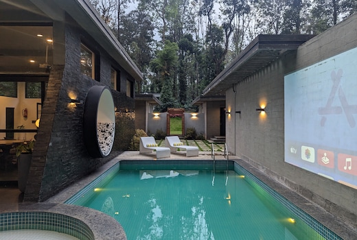 Earthsong Luxury Pool Villas by LuxUnlock Private Villas