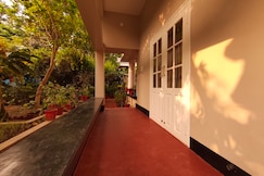 Mohor Bari Homestay Ekaki, Shantiniketan