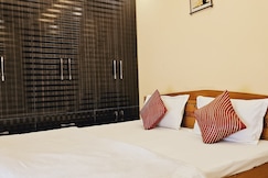 Hostmystay 2BHK Amar Colony Market, Delhi