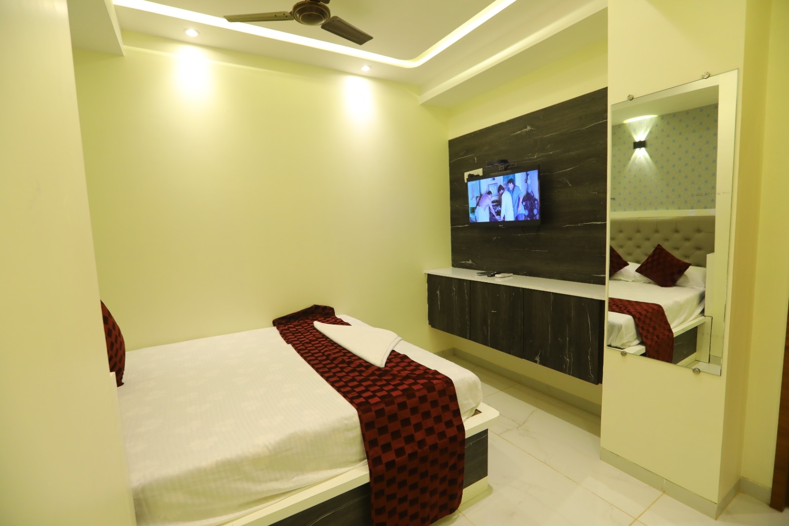 Hotel Samruddhi Airoli - Tap to explore photos