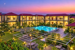 Luxuriaa Inn Resort at Statue of Unity, Rajpipla
