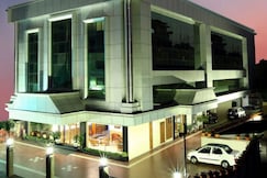 Hotel Grand Seasons, Cochin