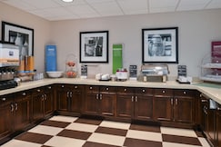 Hampton Inn & Suites by Hilton Denver-Speer Boulevard, Denver