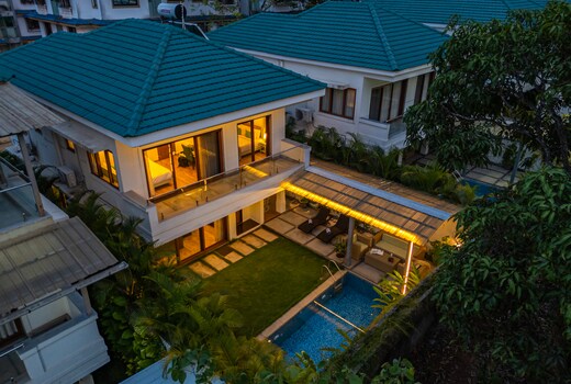ELIVAAS 3 BHK with Pvt Pool | Azalea