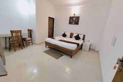 Hotel Dream Place, Noida