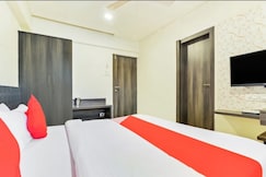 Hotel Sharada International, Thane