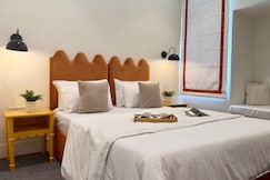 Room in NauKothi | Boutique Stay | Central, Jaipur