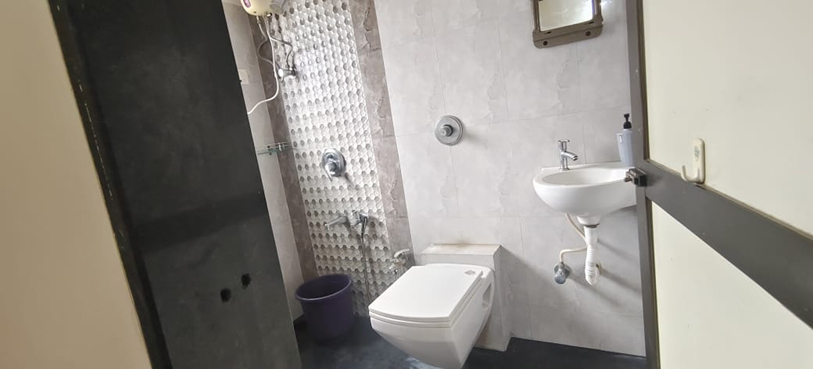 PNA Apartments in Hiranandani Estate - Tap to explore photos