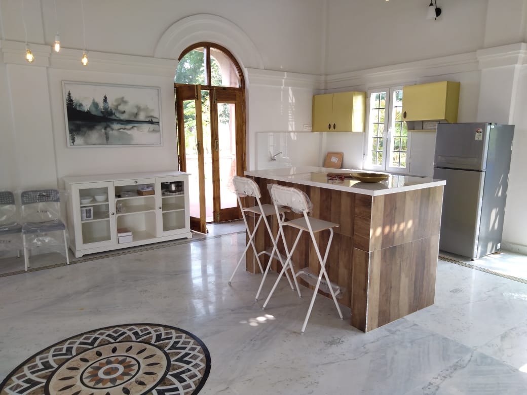 Teen Duari Farmstay - A luxurious Villa - Tap to explore photos