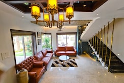 The Royal Chalet | 4BHK Villa with Pvt Pool and Snooker Table, Karjat