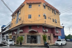 Dancenter Hotel Oriental, Putatan