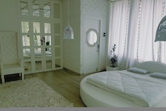 The Tea Garden Homestay | Rooms & Caretaker