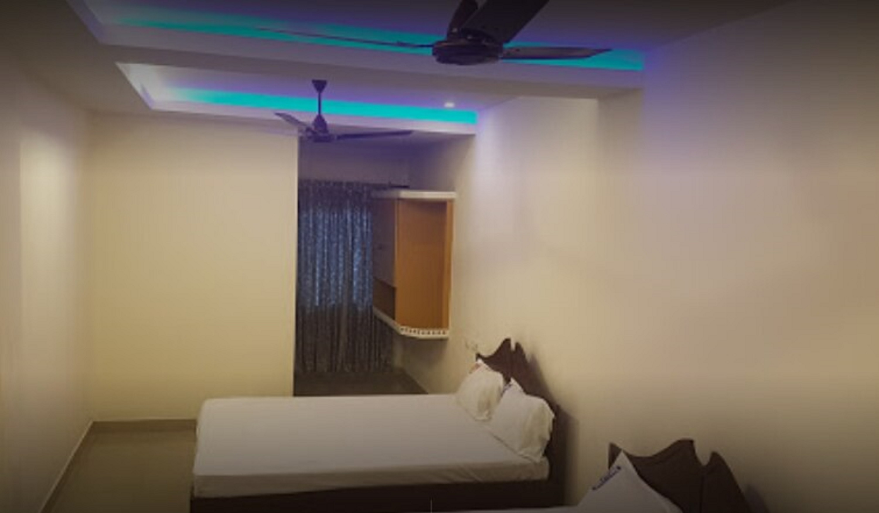 MCM Resort & Dormitory - Tap to explore photos