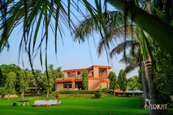 Barkat 4BHK Farmhouse with Pvt Pool Nr Yashobhoomi, Delhi