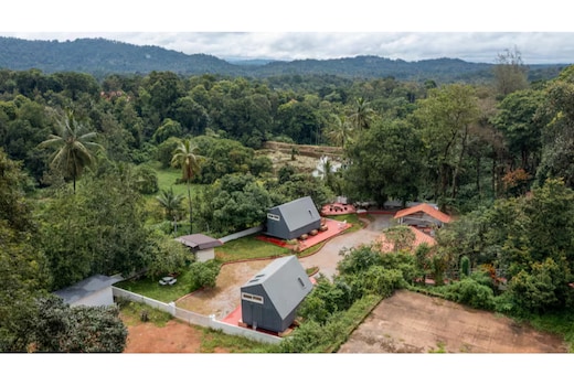 Lolos by Raho, Coorg