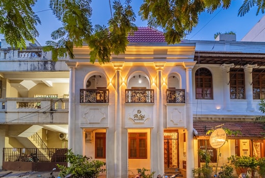 Rebel de pondycherry