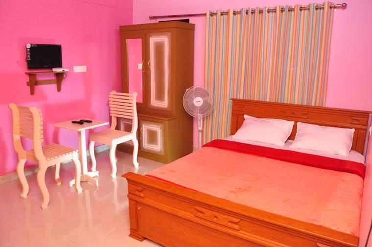 Wild Orchid Cottages-1 BH Homestay - Tap to explore photos