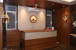 Lotus Delux Room, Thane