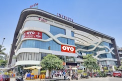 Hotel O Infinity, Surat
