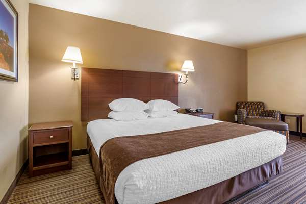 Best Western Plus Winslow Inn - Tap to explore photos