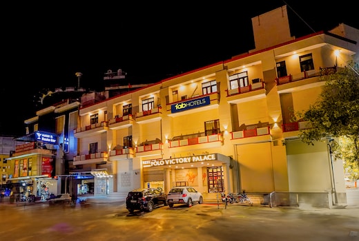 FabHotel Polovictory Palace