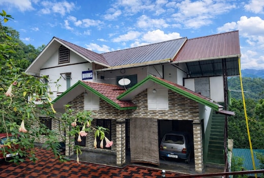 Blue Moon Resorts and Cottages