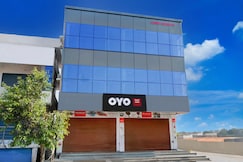 Hotel O Nayati Grand, Hyderabad