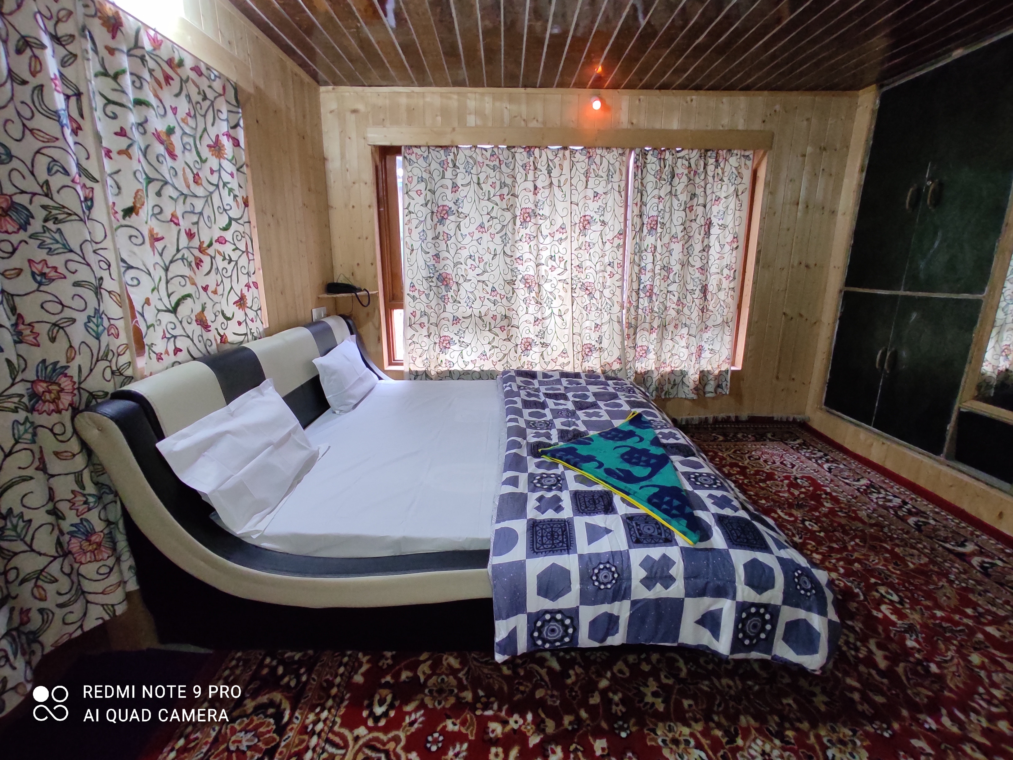 HOTEL SANGAM PALACE - Tap to explore photos