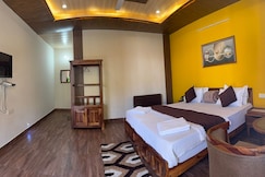 Monkey Tail Villa Cottages, Barkot