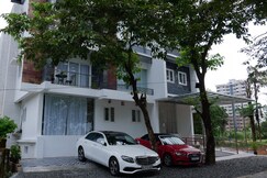 Eden Isle Luxury Service Apartments, Cochin