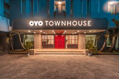 Super OYO Townhouse 2 Hotel Gunung Sahari, Jakarta