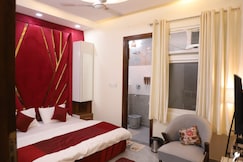 Aaki Palace Delhi, Delhi