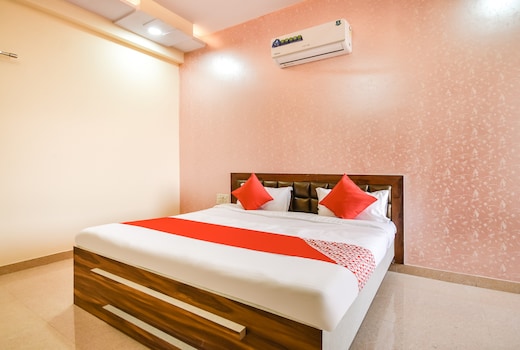 OYO 70183 Sai Kripa Lodging