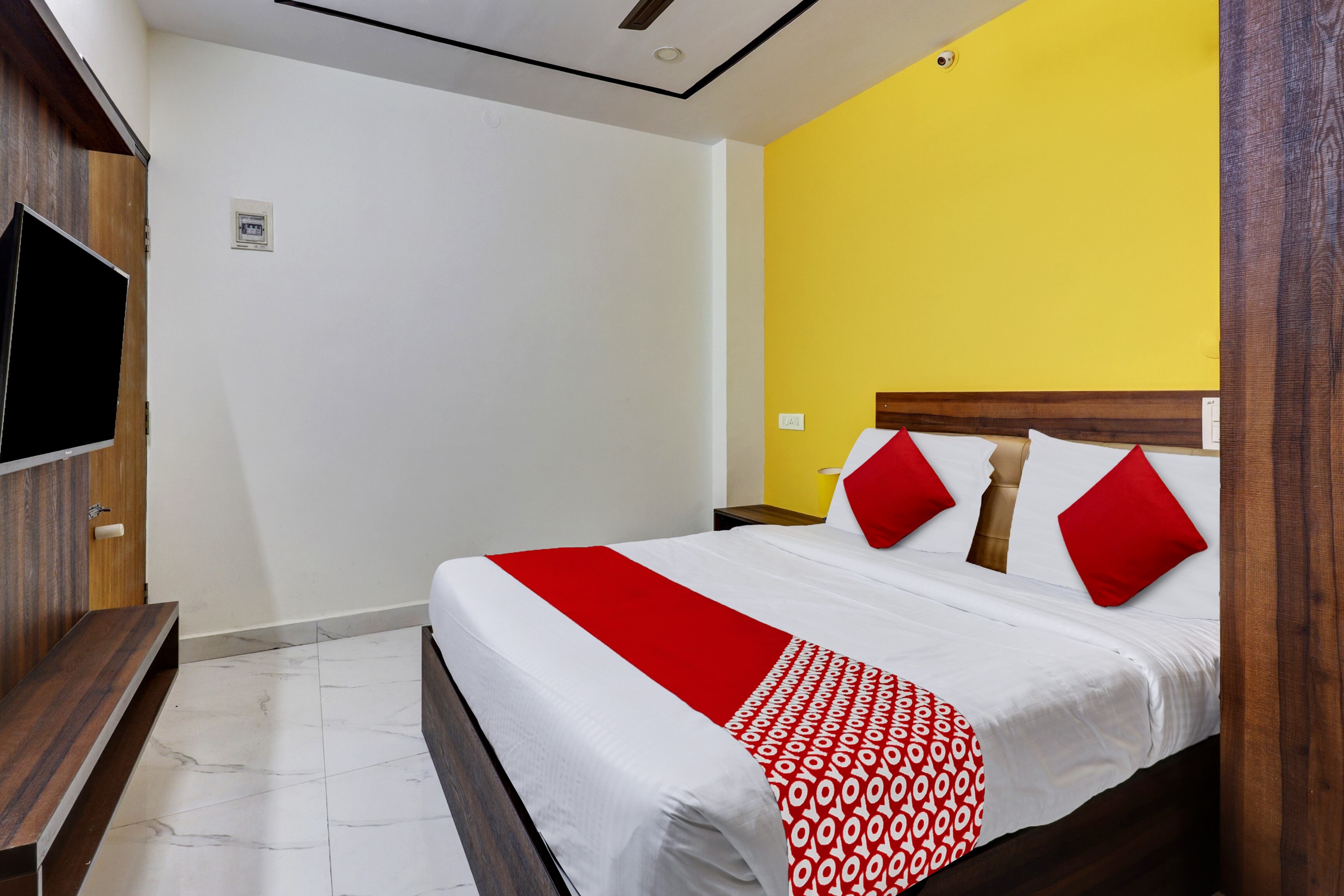 Hotel O Golden Residency - Tap to explore photos