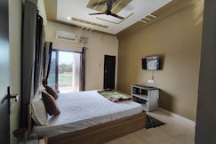 hari ratna home stay, Ayodhya