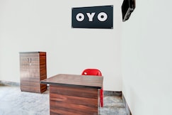 OYO 823207 KRISHNA GUEST HOUSE, Bulandshahr