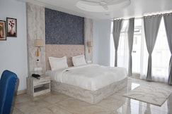 Country Ambience Hotel, Haldwani