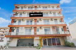 Collection O Deep Residency, Gurgaon