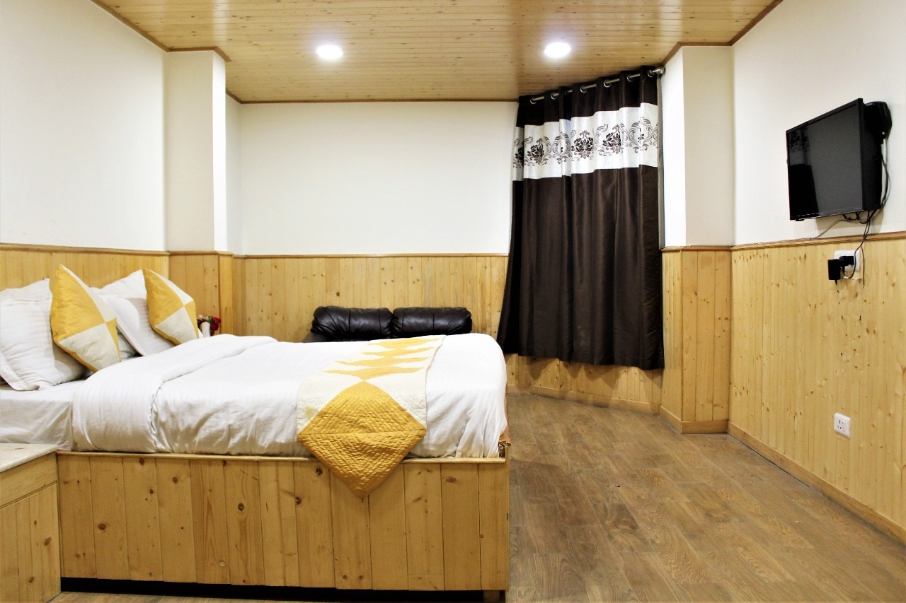 Mohit Home Stay - Tap to explore photos