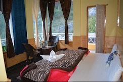 R.V. HOMESTAY, Gushaini