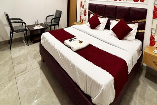 FabHotel AB Residency