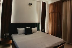 Napar Suites Luxury Cozy Stay, Greater Noida