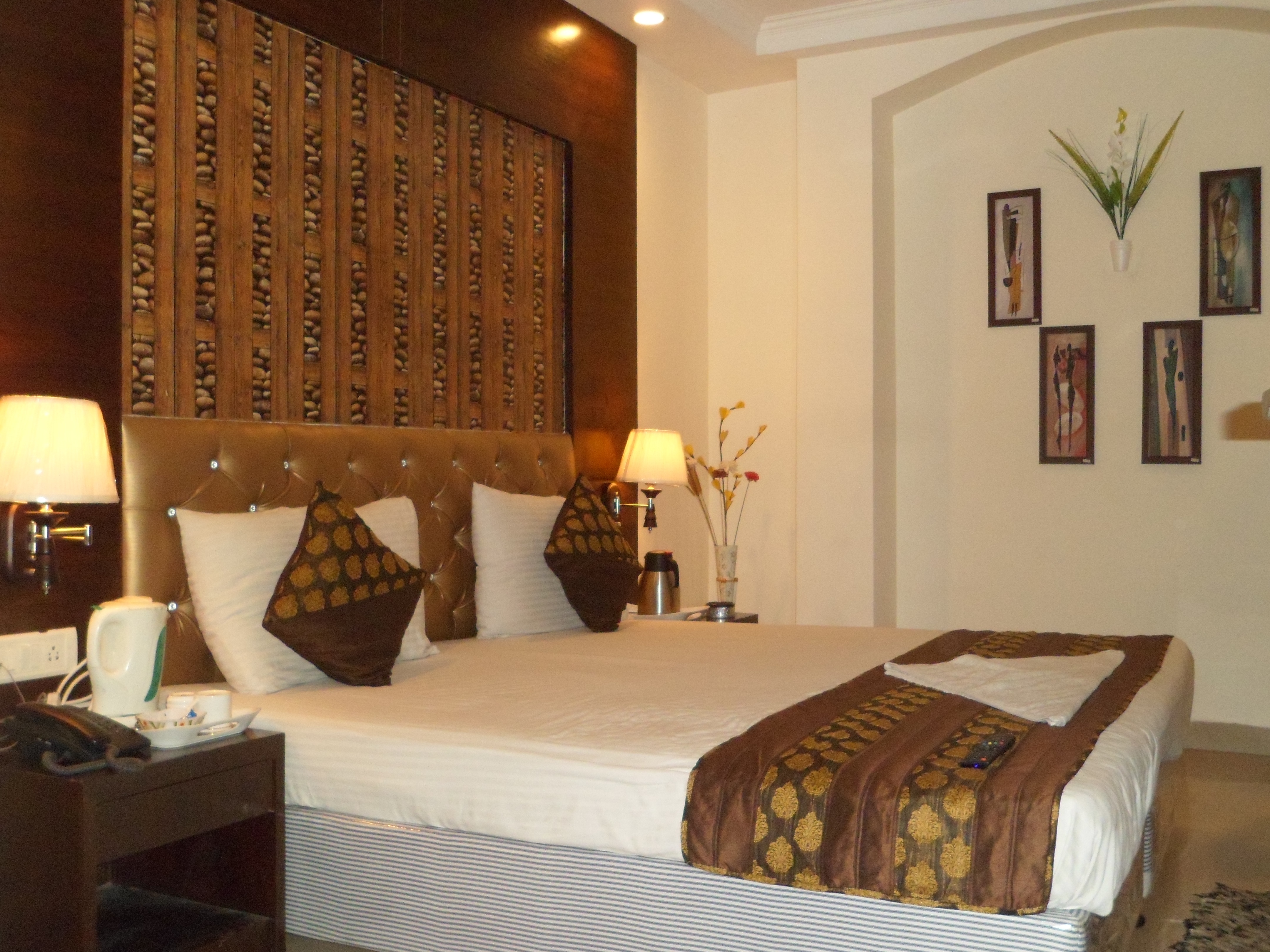 Hotel Arjun @ Paharganj - Tap to explore photos