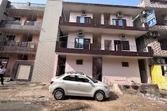 Himalaya Inn Guest House & PG, Jalandhar