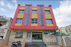 Girnar Guest House, Gwalior