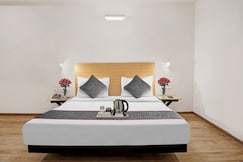 Townhouse Somani TC, Pune