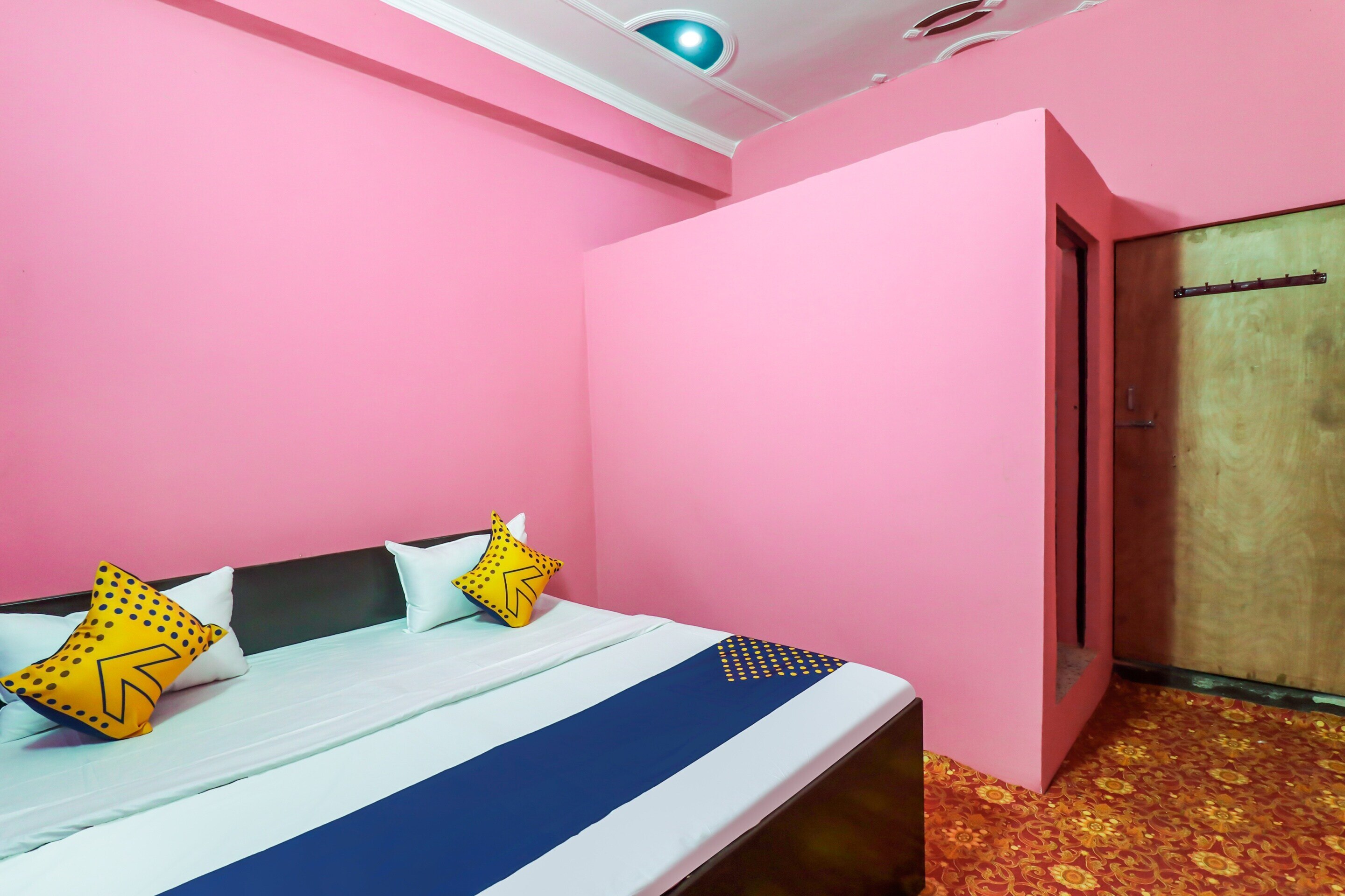 Hotel O Rajdhani Hotel - Tap to explore photos