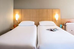 ibis Lausanne Crissier, Gros-de-Vaud