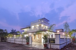 4BHK Woodland Villa - 2 with Pvt Pool by Family Tides, Lonavala