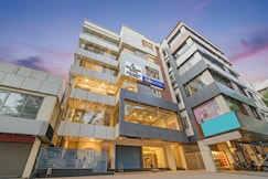 FabHotel Redmoon Suites - Near Brookefield / Marathahalli Bridge, Bangalore